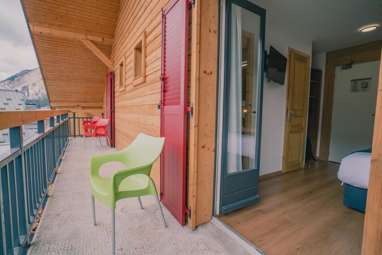 Terra-Beka Lodge Abondance Kültér fotó